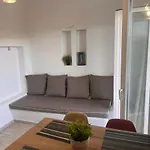 The Eagle Merchia Mykonos Tatil Evi *