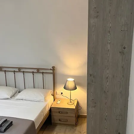 度假居 The Eagle Merchia Mykonos *