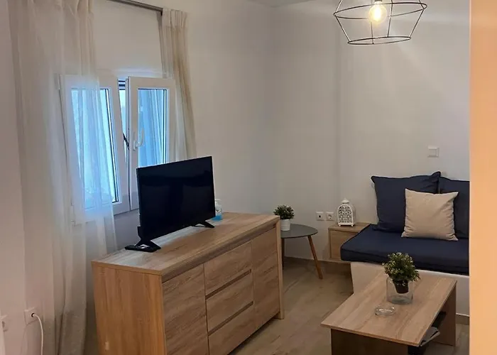 The Eagle Merchia Mykonos Tatil Evi